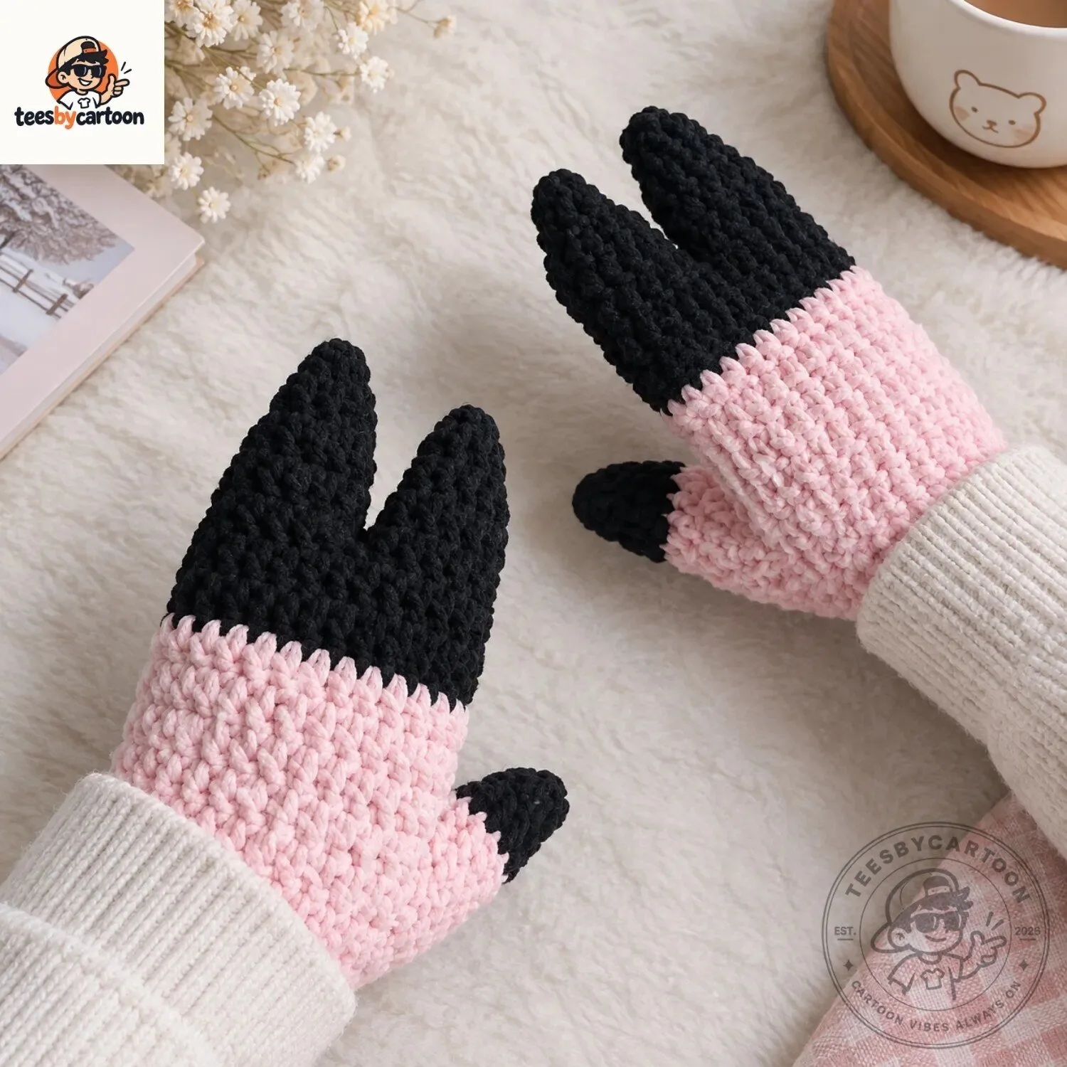 Funny Pig Hoof Crochet Gloves 4 Funny Pig Hoof Crochet Gloves