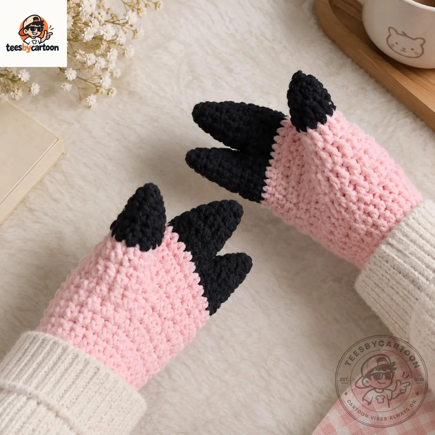 Funny Pig Hoof Crochet Gloves 5 Funny Pig Hoof Crochet Gloves
